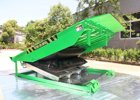 Esterno sicuro e resistente 25000LBS Capacità Airbag Dock Leveler per il carico e lo scarico