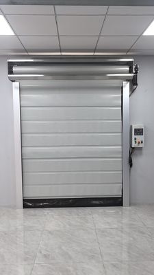 Servo sistema auto-riparazione alta velocità rotolo fino porte del congelatore per la zona della catena di freddo