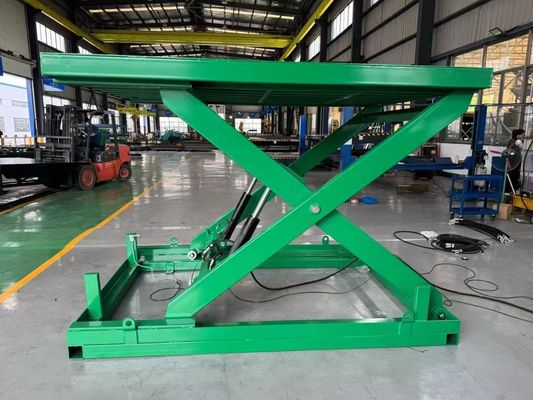 Piattaforma elevatrice a forbice idraulica regolabile per impieghi gravosi progettata per la stabilità del carico e la sicurezza